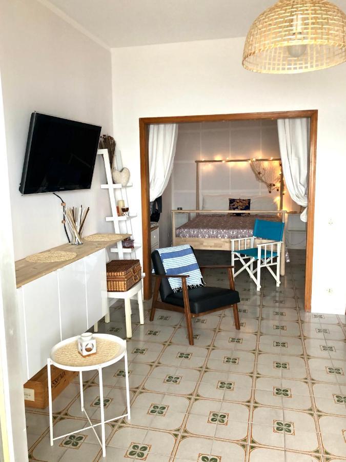 Ferienwohnung Vacanzenaxos - Casa Frontemare Giardini-Naxos Exterior foto