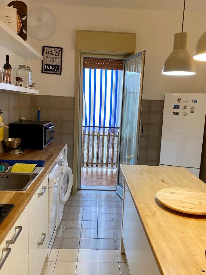 Ferienwohnung Vacanzenaxos - Casa Frontemare Giardini-Naxos Exterior foto