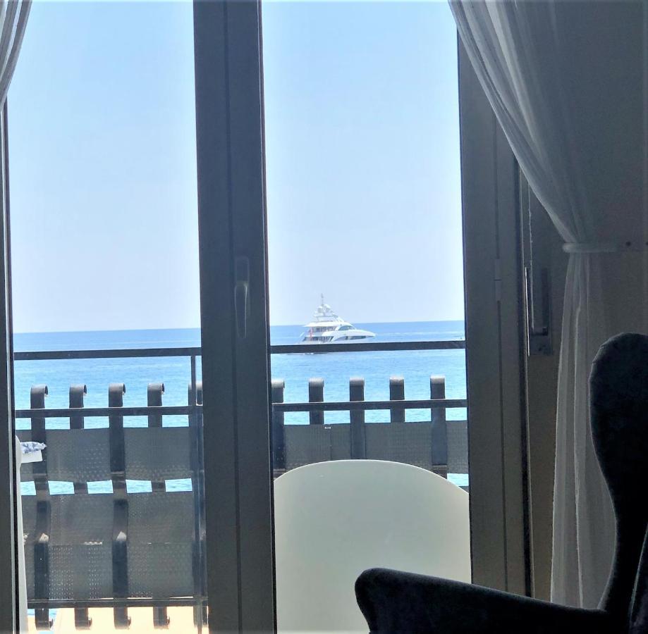 Ferienwohnung Vacanzenaxos - Casa Frontemare Giardini-Naxos Exterior foto